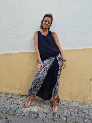 Saia Kashi preto étnica algodão elástica Raja Pura