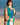 Quimono Devi longo sari reciclado padrão geométrico amarelo e azul dourado reversível aberto praia Raja Pura - vista retrato frente