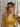 Top Boondi yoga halter viscose algodão amarelo mostarda nó central pendente dourado Raja Pura - vista de frente