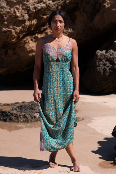 Vestido Olibano 02 maxi étnico seda sari reciclado padrão único vista frente Raja Pura