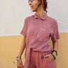 Camisa Asha étnica unisex algodão leve rosa velho crinkle botões coco tingida mão Raja Pura