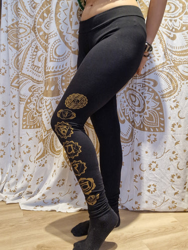 Leggings Mati yoga algodão preto screen print artesanal lótus sol olho místico Raja Pura - vista de lado
