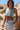 Top Seva crop étnico algodão musselina verde água laço ajustável Raja Pura - vista retrato 3/4