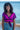 Top Vera crop seda sari reciclado vermelho paisley roxo mangas babados decote wrap laço cintura Raja Pura - vista retrato frente