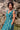Vestido Anatólia 011 maxi étnico seda sari reciclado ombros ajustáveis vista frente Raja Pura