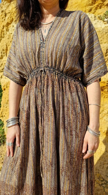 Vestido Bindu maxi étnico algodão block print tribal chevrons cintura ajustável Raja Pura