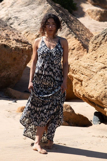 Vestido Céline 02 vista lateral seda sari reciclado fluído Raja Pura
