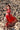 Vestido Gulabi maxi seda sari reciclado vermelho paisley gola franzida babados volume dramático Raja Pura - vista corpo inteiro frente