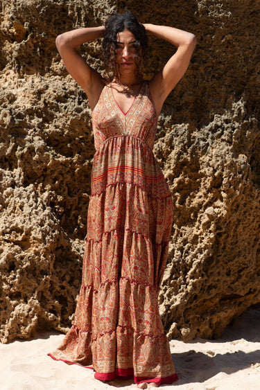 Vestido Shakti 03 vista completa maxi vestido étnico seda sari reciclado Raja Pura