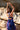 Vestido Sona maxi seda sari reciclado azul escuro e roxo gola enrolada Raja Pura - vista retrato costas