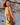 Vestido Tejas maxi seda sari reciclado laranja dourado padrão geométrico floral alças borlas fenda lateral Raja Pura - vista retrato lado costas
